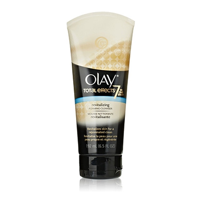 Total Effects Revitalizing Foaming Cleanser by Olay